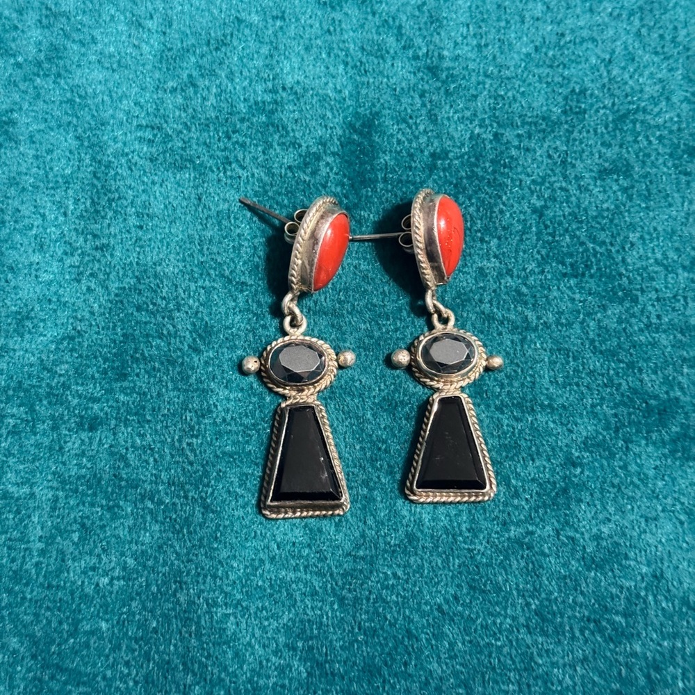 Elegant Black and Red Dangle Earrings